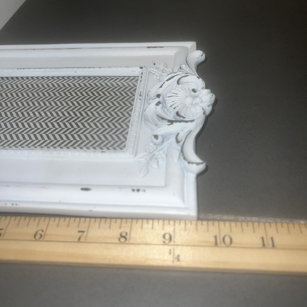 Chalk White FRAME Cottage Core - Picture 5 of 6